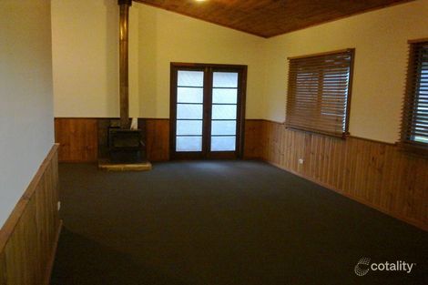 Property photo of 64 Cowan Road York WA 6302