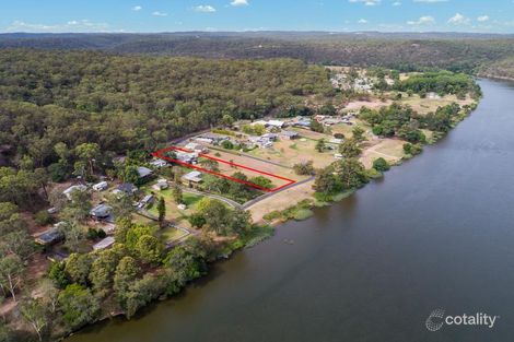 Property photo of 30 Holmes Drive Cumberland Reach NSW 2756