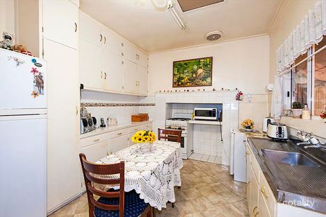 Property photo of 16 Shanley Street Pascoe Vale VIC 3044