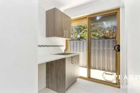 Property photo of 11 Eucumbene Crescent Joondalup WA 6027