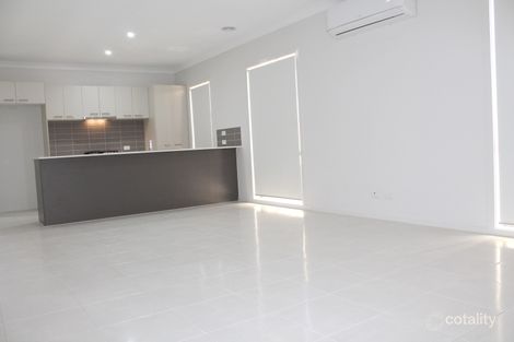 Property photo of 51 Grassbird Drive Point Cook VIC 3030