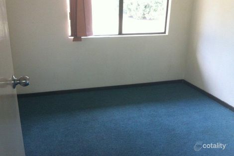 Property photo of 2 Breen Place Usher WA 6230