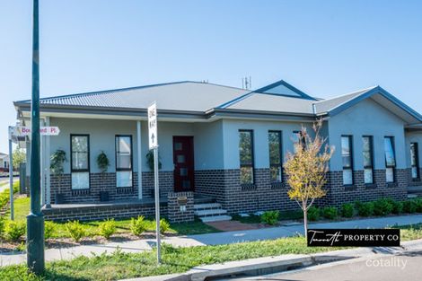 Property photo of 10 Boulevard Place Hillvue NSW 2340