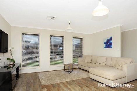 Property photo of 13 Macquarie Parade Meadows SA 5201