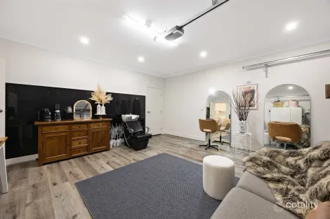 Property photo of 30 Sherry Circuit Fraser Rise VIC 3336