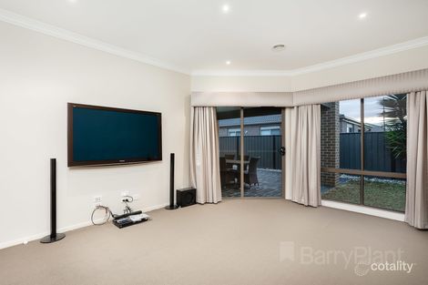 Property photo of 8 Truscott Grove Point Cook VIC 3030