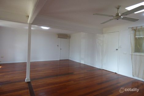Property photo of 21 Salisbury Avenue Glenfield NSW 2167
