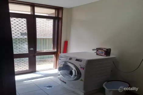 Property photo of 22 Leonard Street Dubbo NSW 2830