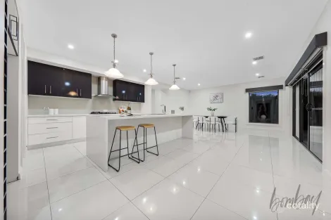 Property photo of 10 Mombassa Drive Wollert VIC 3750