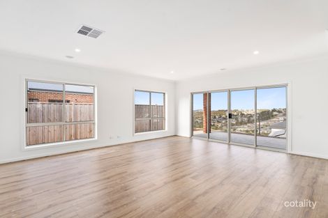 Property photo of 82 Retreat Crescent Sunbury VIC 3429