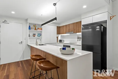 Property photo of 505/9 Zillah Street Stones Corner QLD 4120