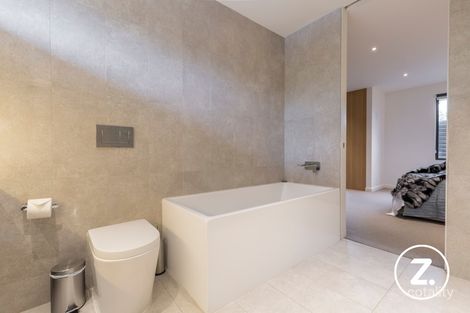 Property photo of 28 Highbury Avenue Hampton East VIC 3188