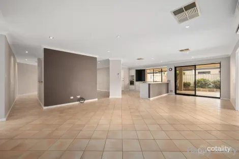 Property photo of 34 Morton Loop Canning Vale WA 6155