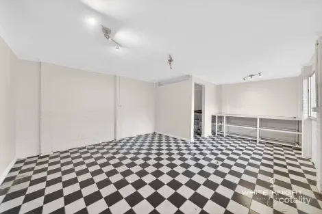 Property photo of 11 Yan Yean Place St Albans VIC 3021