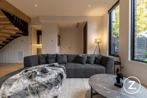 Property photo of 28 Highbury Avenue Hampton East VIC 3188