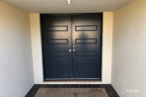 Property photo of 5 Fareham Crescent Wellard WA 6170