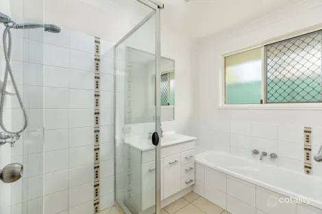 Property photo of 23 Cockatiel Court Deception Bay QLD 4508