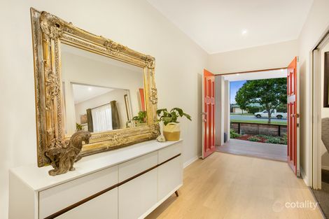 Property photo of 9 Colonial Way Pakenham VIC 3810