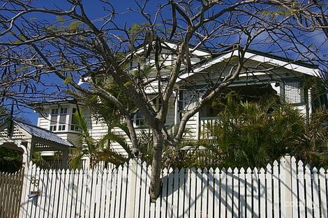 69 Thynne Ave, Norman Park, QLD 4170