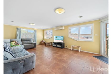 Property photo of 3 Marilyn Place Karabar NSW 2620