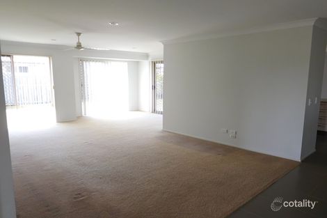 Property photo of 42 Lady Penrhyn Drive Eli Waters QLD 4655