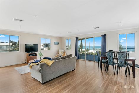 Property photo of 28 Seaview Avenue Middleton SA 5213