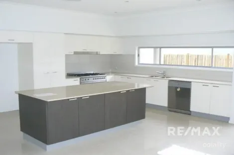 Property photo of 5 Thomson Place Wakerley QLD 4154