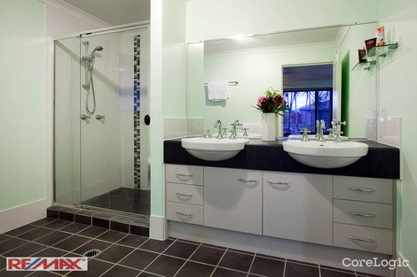 37 Bella St, Cashmere, QLD 4500