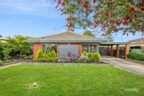 Property photo of 2 Coronado Court Highton VIC 3216