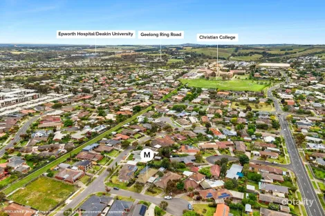 Property photo of 2 Coronado Court Highton VIC 3216