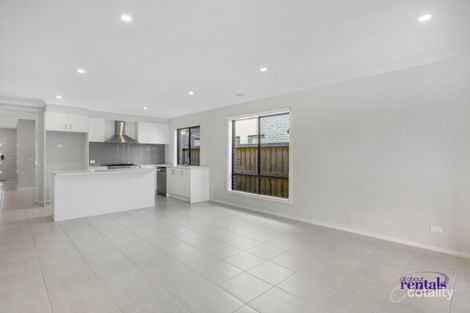 Property photo of 3 Columbia Drive Officer VIC 3809