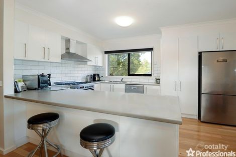 Property photo of 6 Crestwood Place Yarra Junction VIC 3797