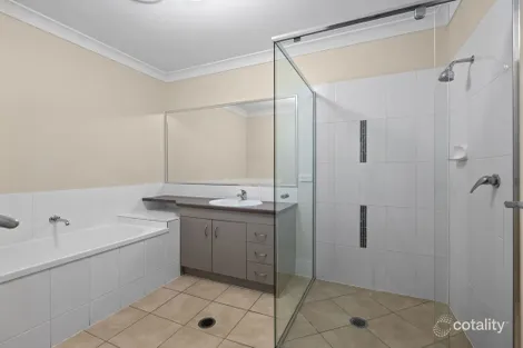 Property photo of 1/27 Sarah Drive Yamanto QLD 4305