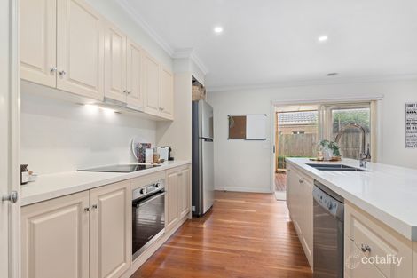 Property photo of 15 Bundaleer Avenue Grovedale VIC 3216