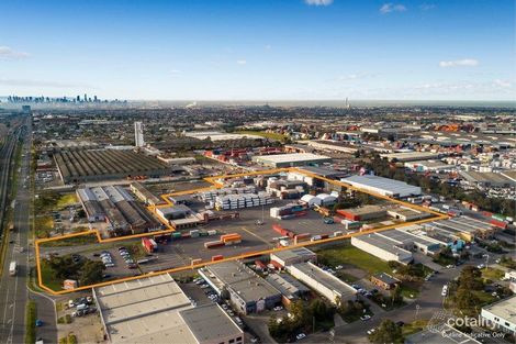 215 Sunshine Rd, Tottenham, VIC 3012