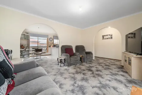 Property photo of 2/10 Bentley Road McCrae VIC 3938
