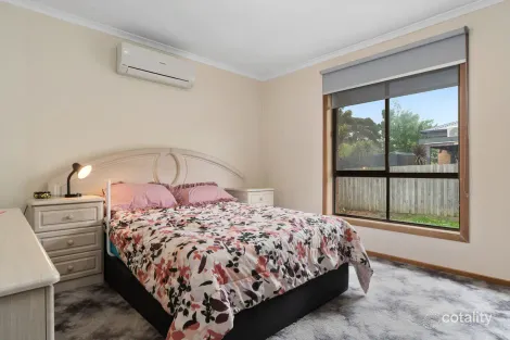 Property photo of 2/10 Bentley Road McCrae VIC 3938