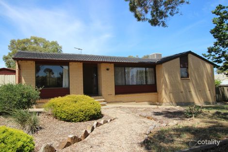 4 Osmund Cres, Christie Downs, SA 5164