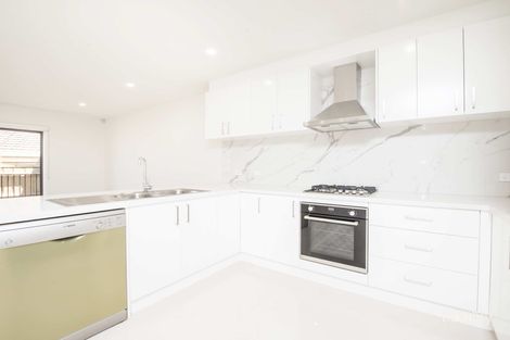 Property photo of 2/9 Hampton Road Essendon West VIC 3040