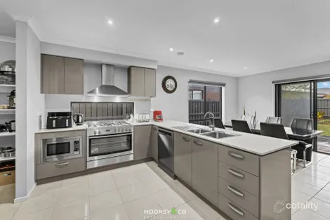 Property photo of 4 Riverrun Drive Botanic Ridge VIC 3977