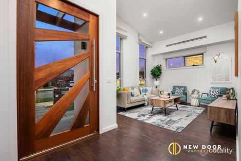 Property photo of 8 Helmrich Street Moncrieff ACT 2914