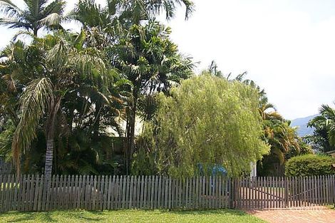 7 Violet St, Mooroobool, QLD 4870