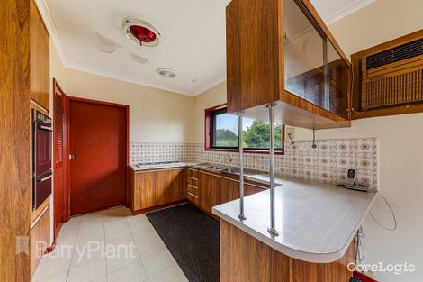 Property photo of 60 Avondale Avenue St Albans VIC 3021