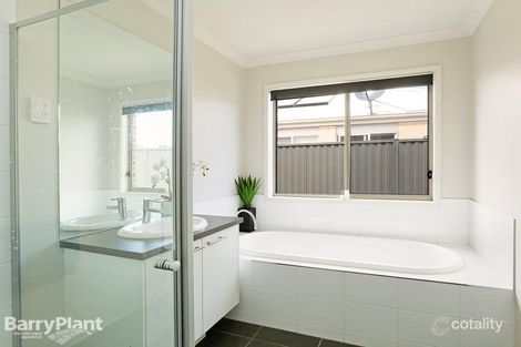 Property photo of 11 Cygnet Court Lara VIC 3212