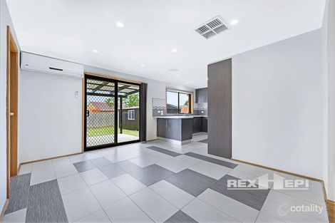 Property photo of 9 Jasper Court Hampton Park VIC 3976