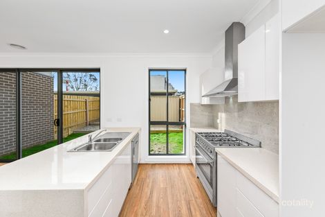 Property photo of 66 Hutchinson Drive Lynbrook VIC 3975