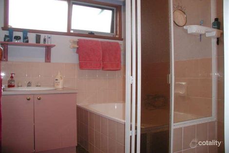 Property photo of 44 Cassowary Avenue Werribee VIC 3030