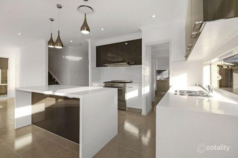 Property photo of 11 Adelaide Crescent Ormeau Hills QLD 4208