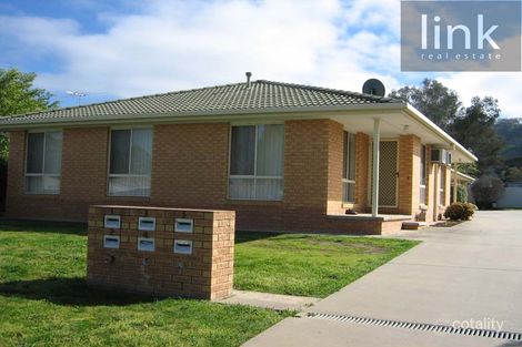 Property photo of 2/5 Amalfi Drive Lavington NSW 2641