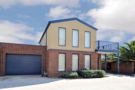 2/213-215 Camp Rd, Broadmeadows, VIC 3047